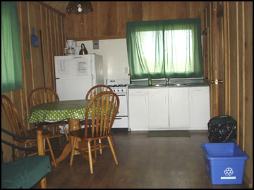 Bensfort Bridge Resort 1 bedroom Cottage inside. Bensfort Bridge Resort 1 bedroom Cottageinside.